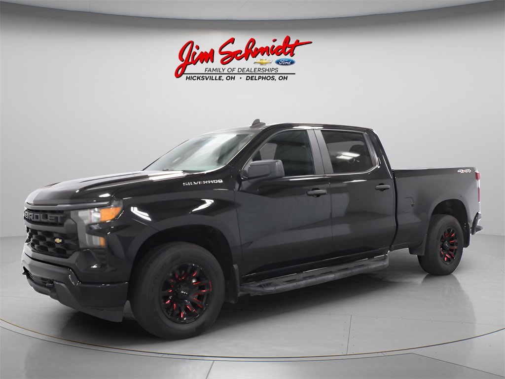 Used 2023 Chevrolet Silverado 1500 Custom image 2