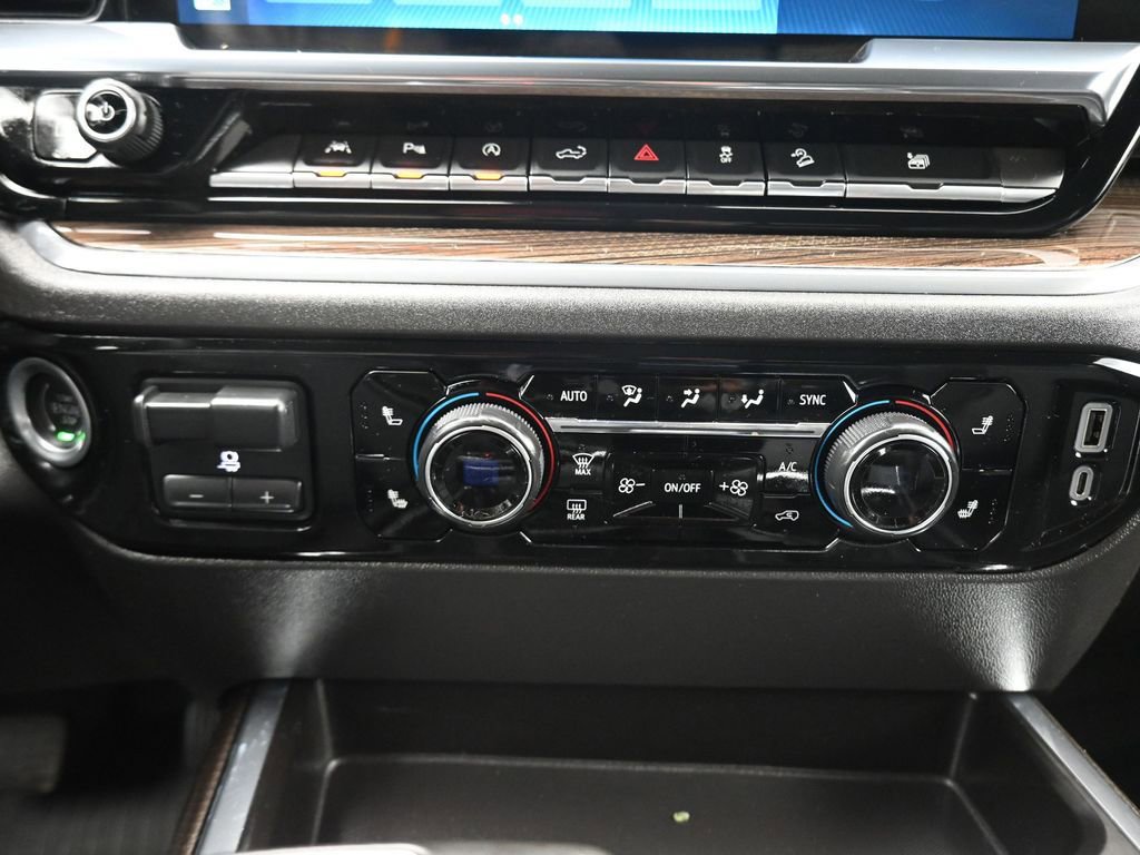 Used 2024 Chevrolet Silverado 1500 LT Trail Boss w/ Convenience Package II image 27