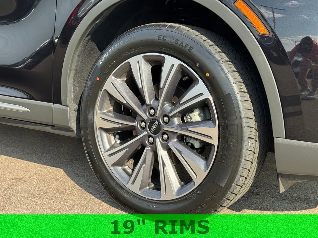 Used 2022 Lincoln Corsair Reserve w/ Elements Package image 27