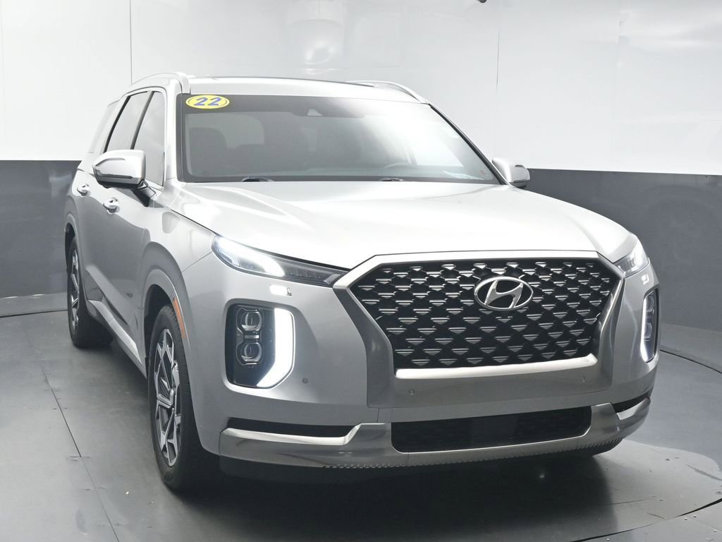 Used 2022 Hyundai Palisade Calligraphy image 2
