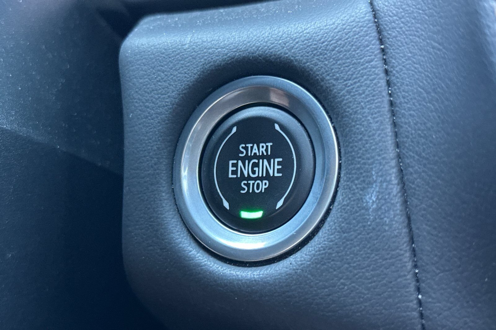 Used 2023 Chevrolet Suburban High Country AWD/4WD image 33