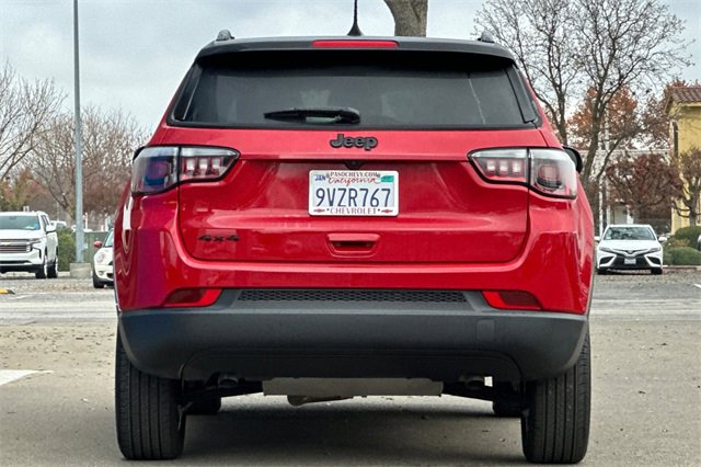 Used 2024 Jeep Compass Latitude w/ Convenience Group image 6