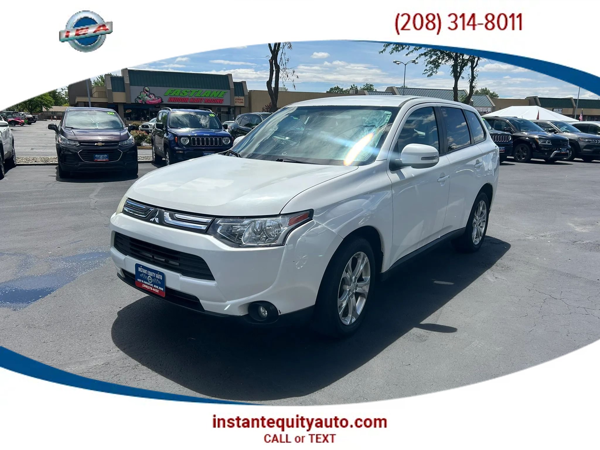 Used 2014 Mitsubishi Outlander SE AWD/4WD image 1
