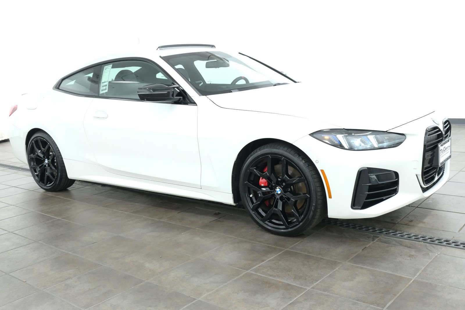 Used 2025 BMW 440i xDrive Coupe w/ Premium Package AWD/4WD image 6