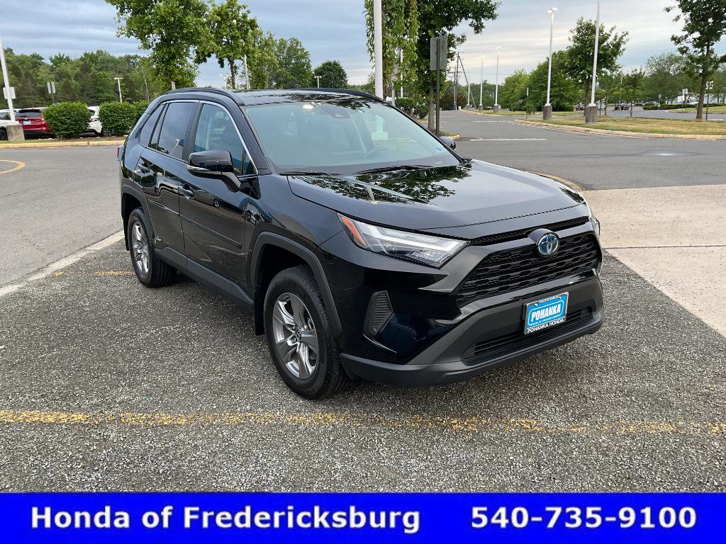 Used 2024 Toyota RAV4 XLE w/ Convenience Package AWD/4WD image 8