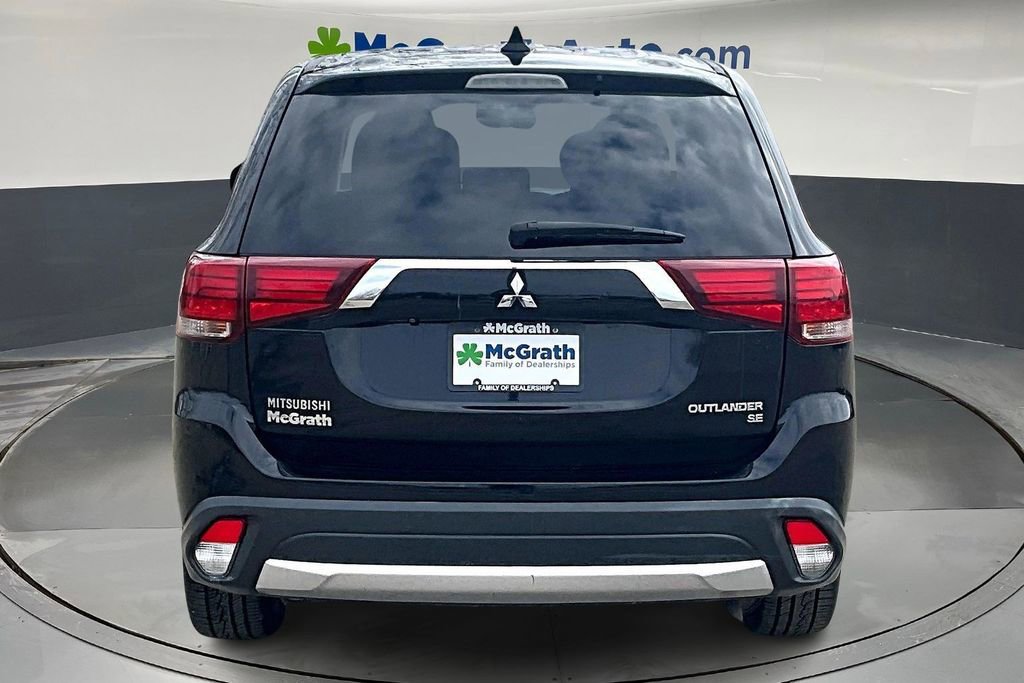 Used 2017 Mitsubishi Outlander SE image 5