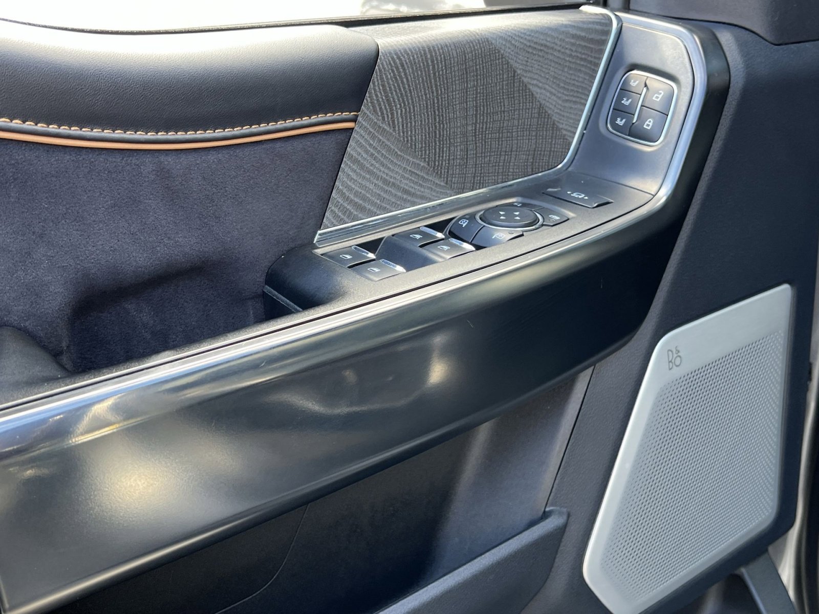 Used 2024 Ford F250 Platinum image 15