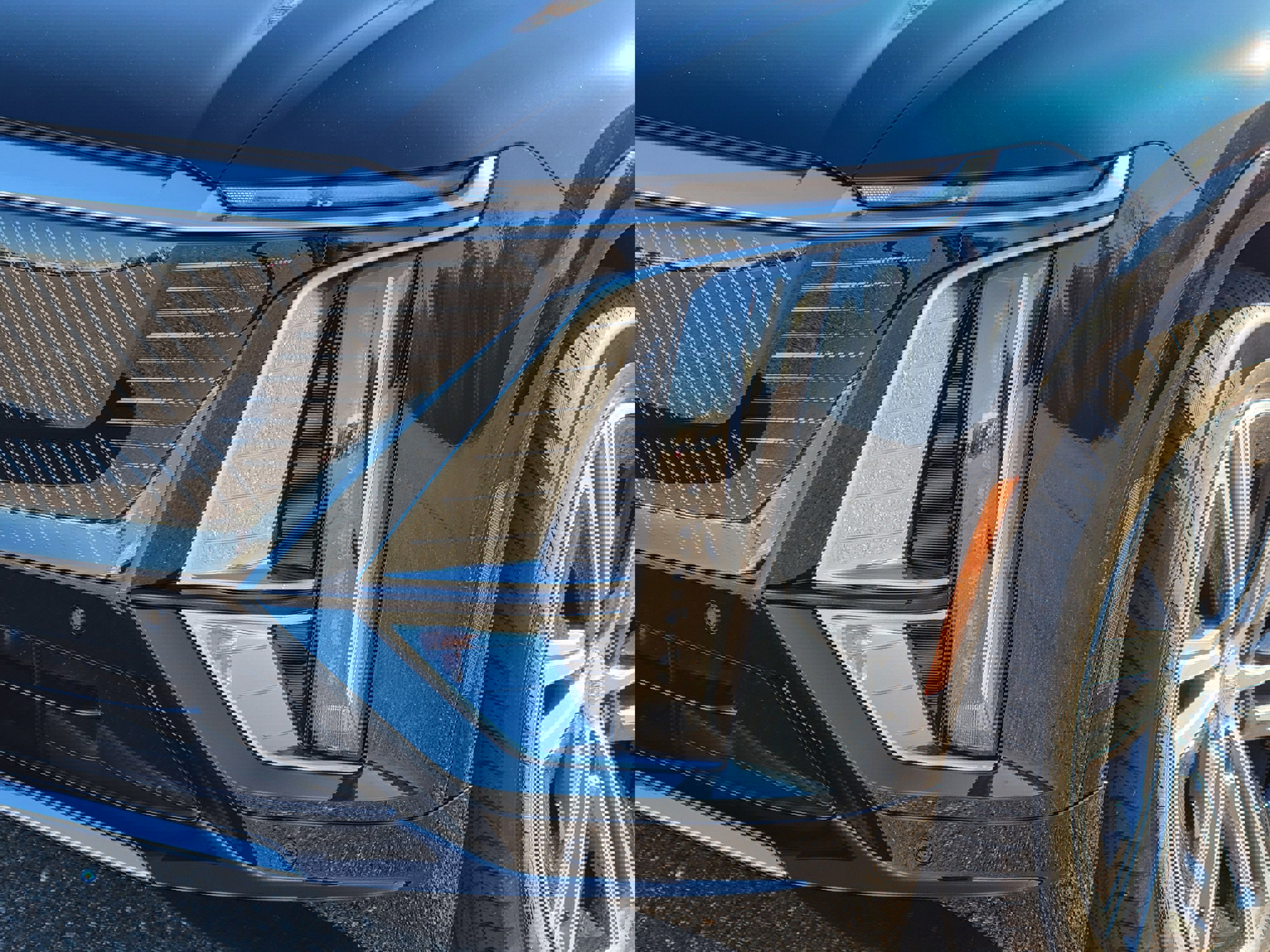 New 2026 Cadillac Lyriq Premium Luxury image 9