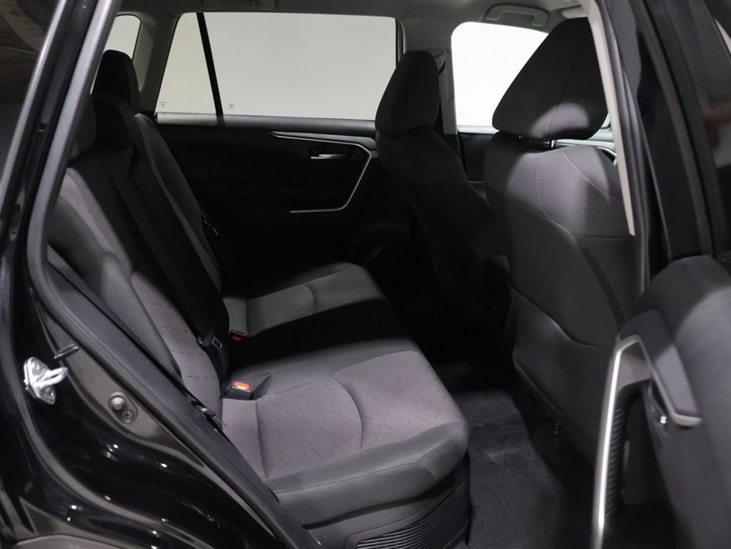 Used 2025 Toyota RAV4 XLE image 13