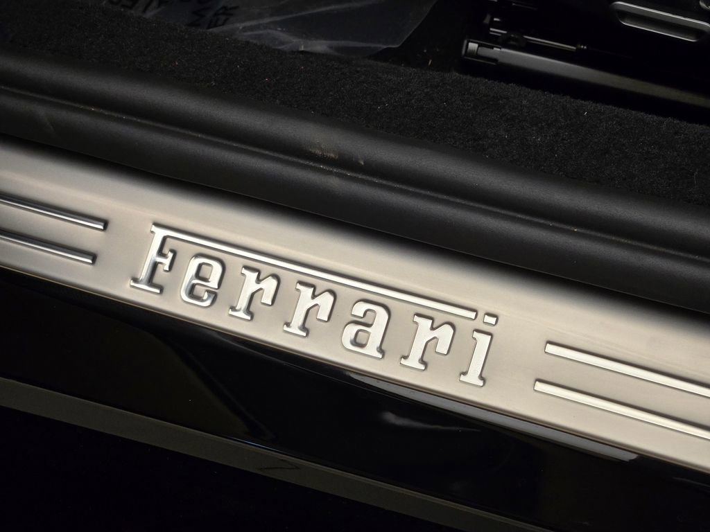 Used 2025 Ferrari 12Cilindri RWD image 30