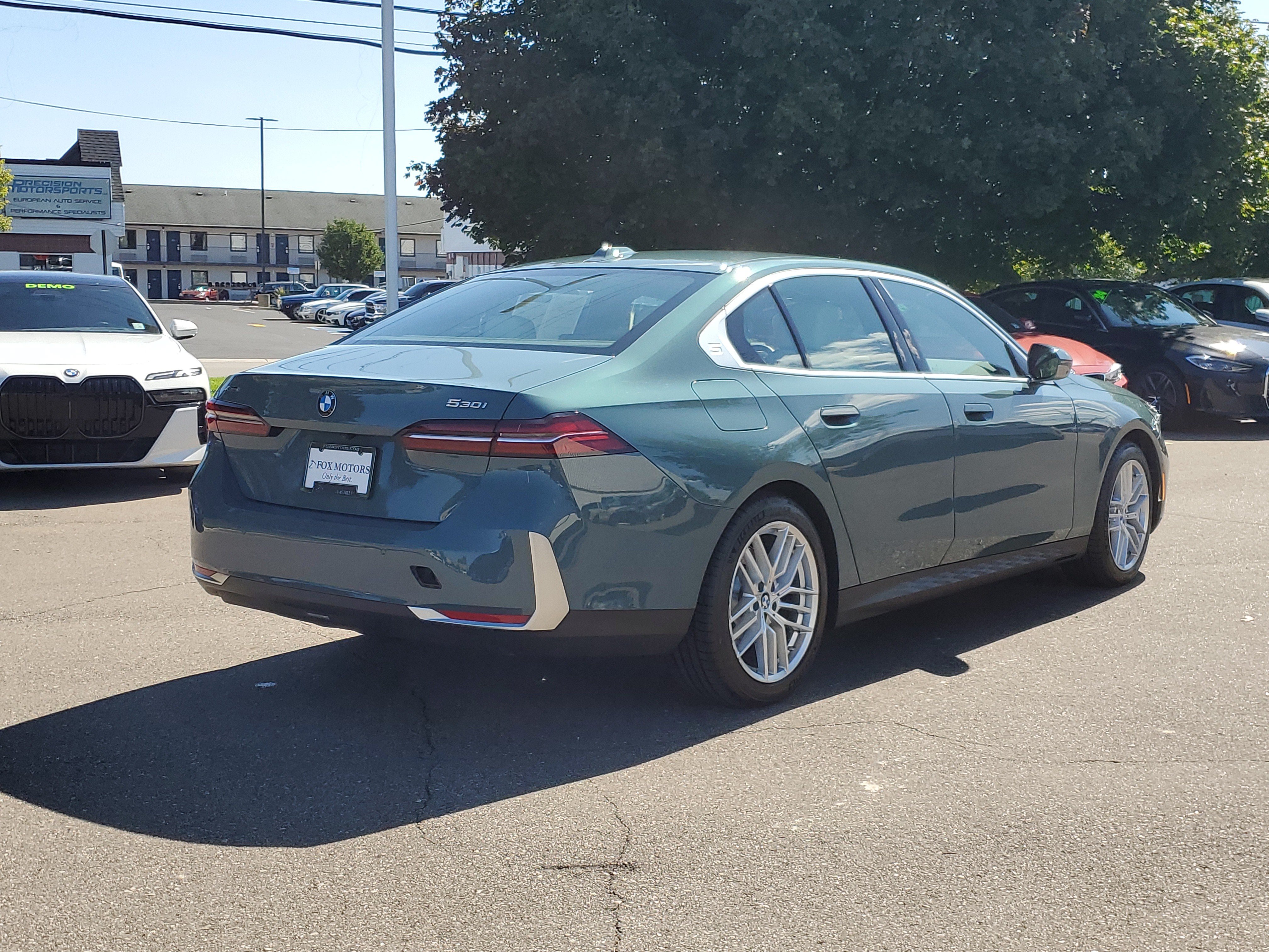 Used 2024 BMW 530i xDrive w/ Premium Package AWD/4WD image 5