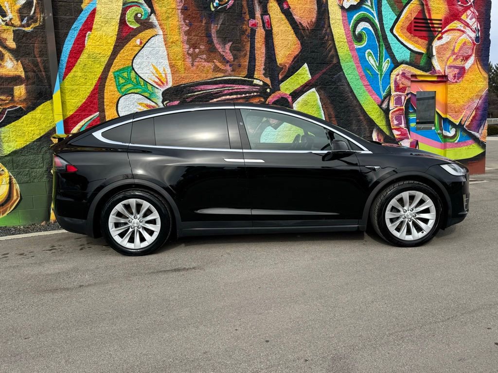 Used 2020 Tesla Model X Long Range image 15