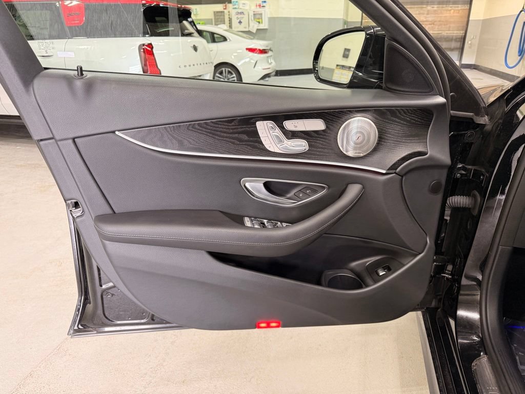 Used 2023 Mercedes-Benz E 350 4MATIC Sedan image 10