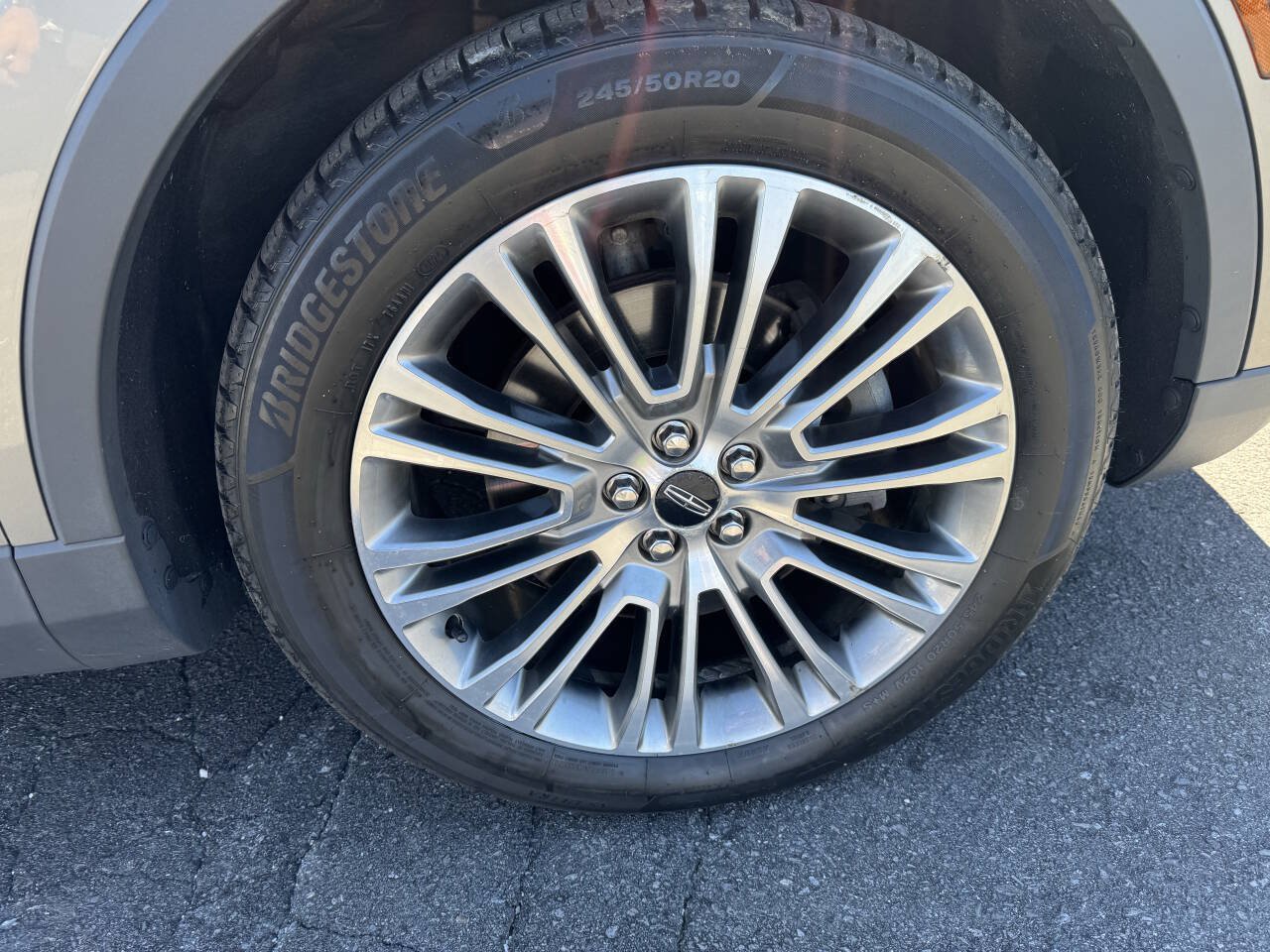 Used 2016 Lincoln MKX Reserve w/ Climate Package AWD/4WD image 39