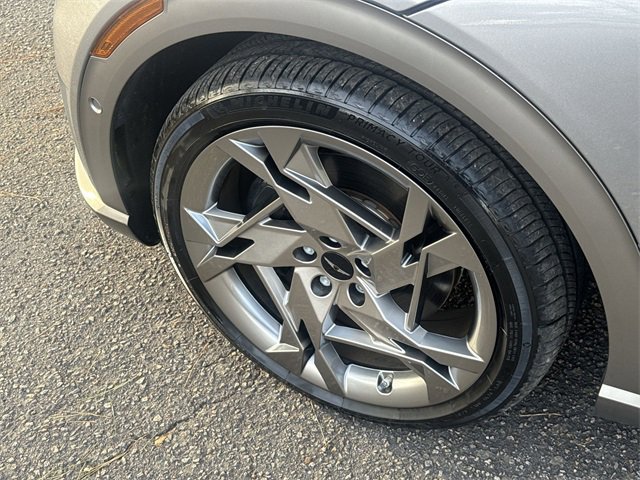 Used 2024 Genesis GV60 Performance image 10