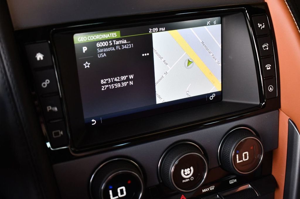 Used 2018 Jaguar F-TYPE Coupe RWD image 13