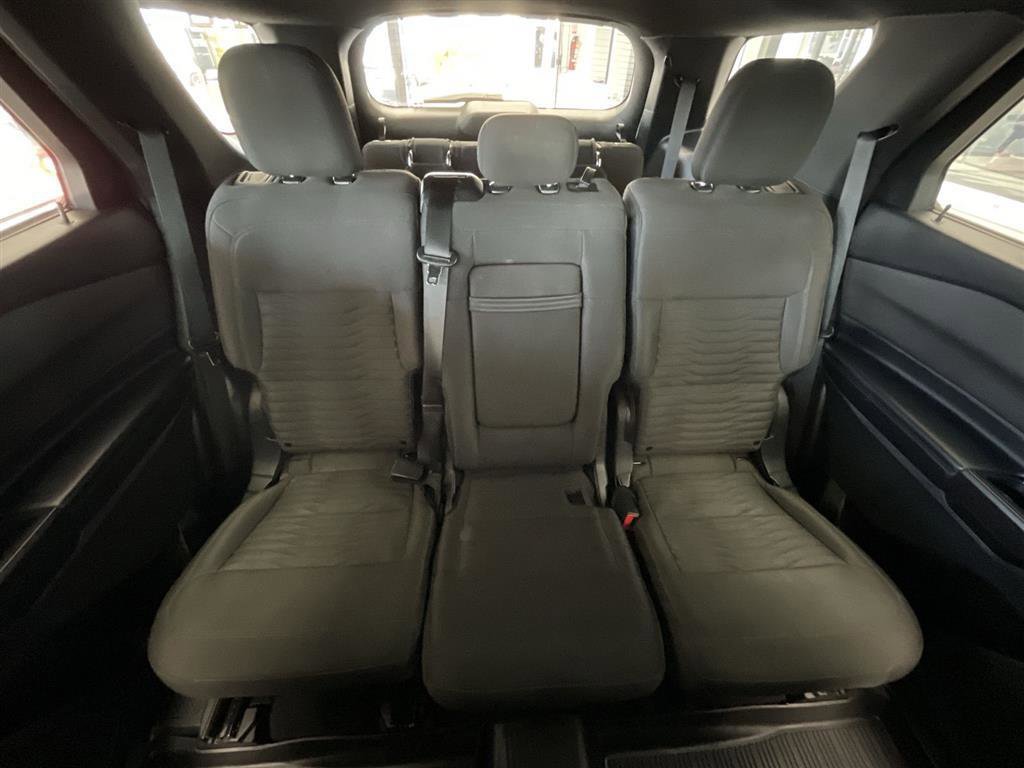 Used 2020 Ford Explorer XLT image 27