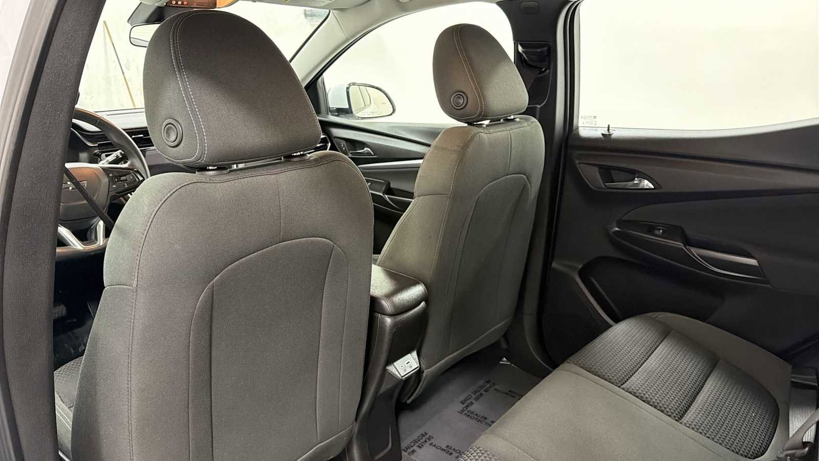 Used 2023 Chevrolet Bolt EUV LT w/ Driver Confidence Package FWD image 25