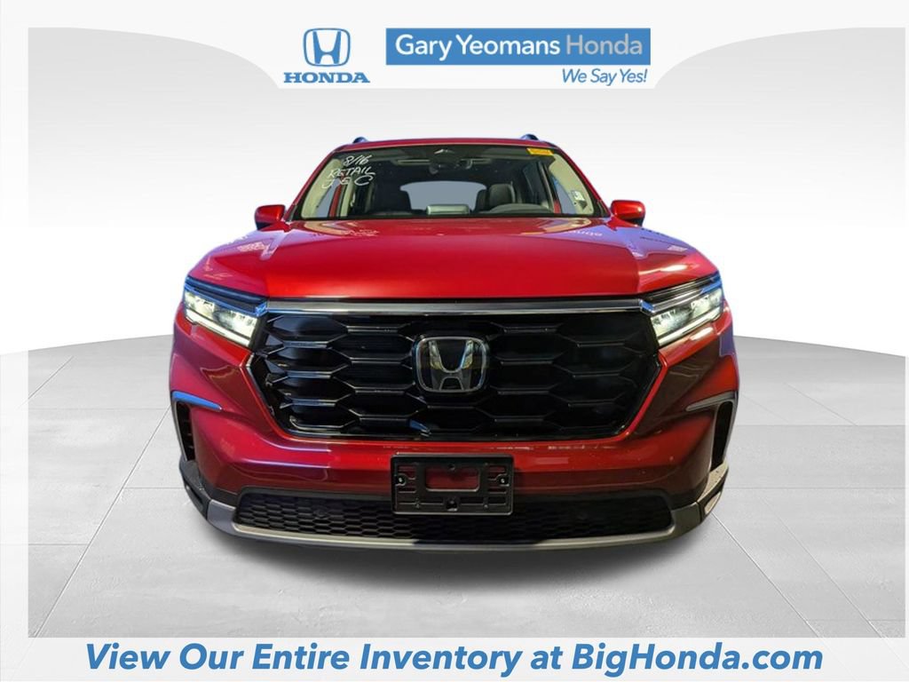 Certified 2025 Honda Pilot Touring image 11