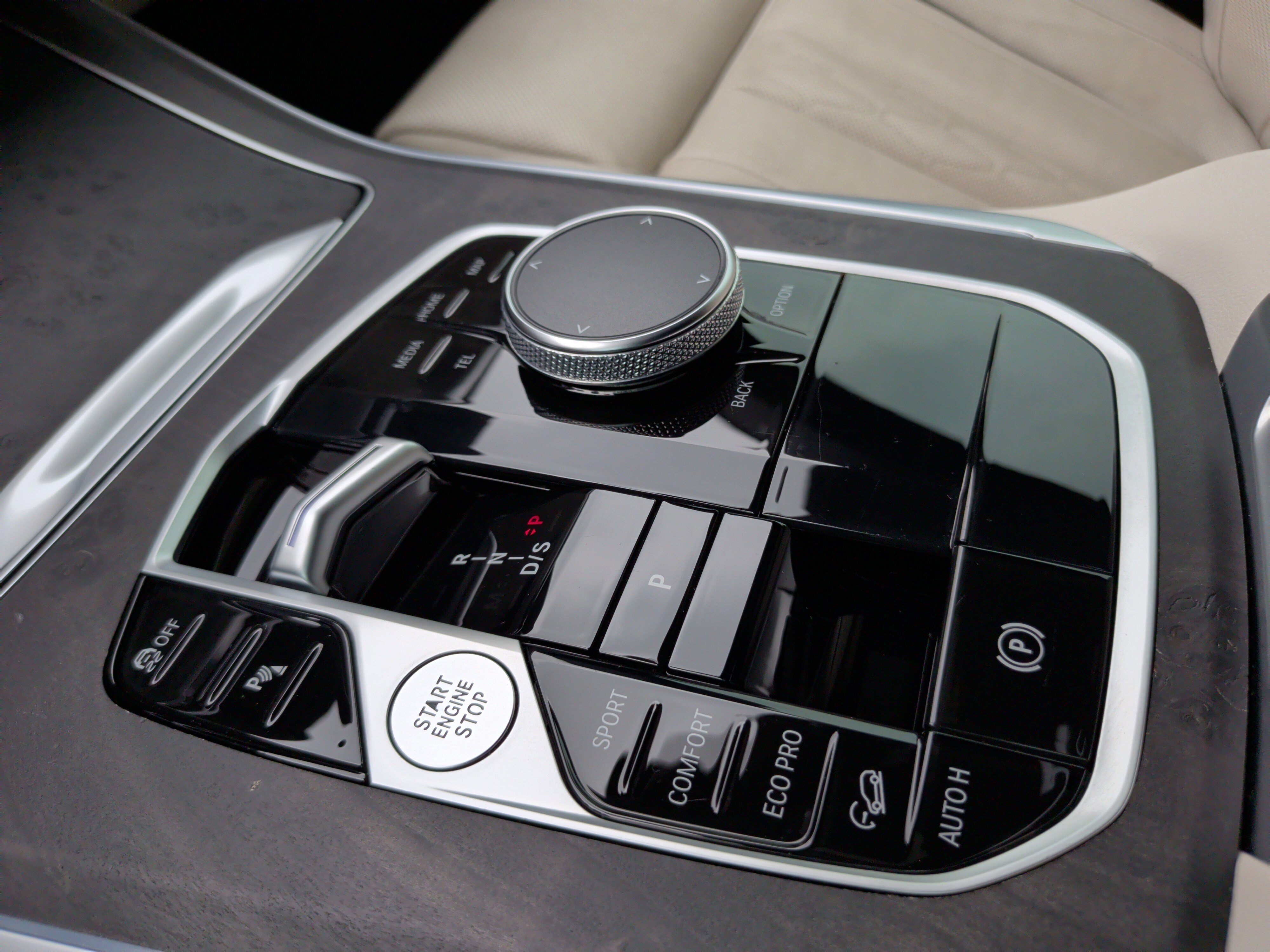 Certified 2024 BMW X5 xDrive40i w/ M Sport Package AWD/4WD image 21