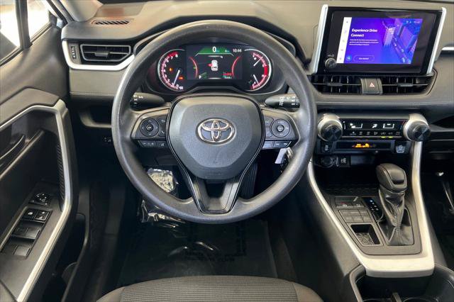 Certified 2023 Toyota RAV4 LE AWD/4WD image 15