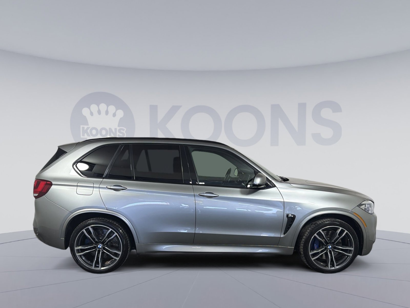 Used 2018 BMW X5 M Base image 8