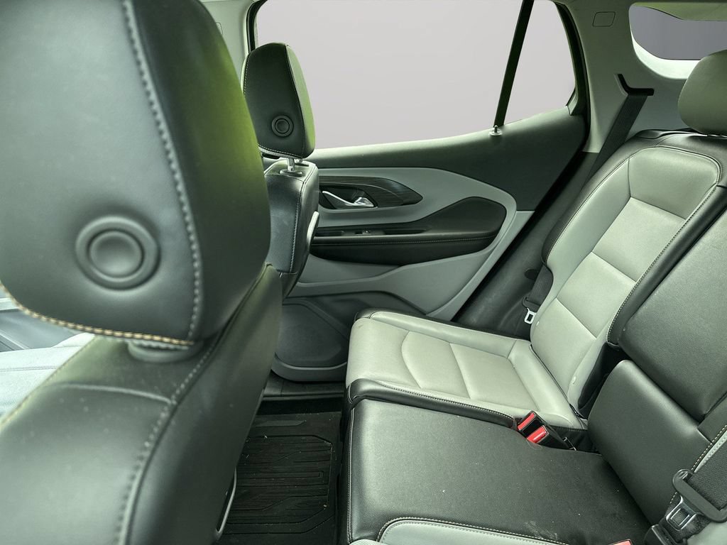 Used 2020 GMC Terrain SLT w/ Preferred Package FWD image 12