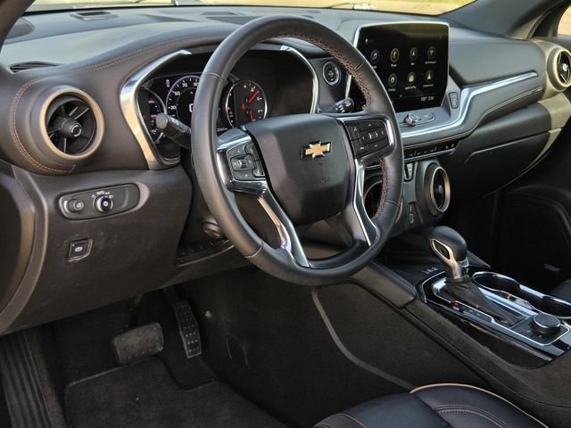 Used 2023 Chevrolet Blazer Premier w/ Enhanced Convenience Package FWD image 26