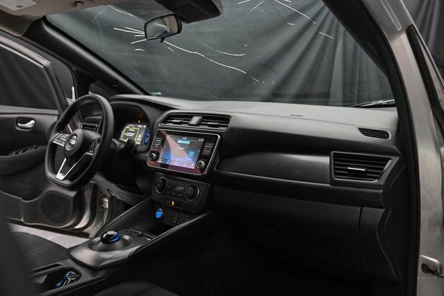 Used 2022 Nissan Leaf S Plus image 18