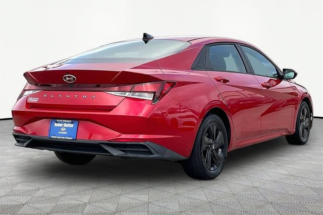 Certified 2021 Hyundai Elantra SEL FWD image 15