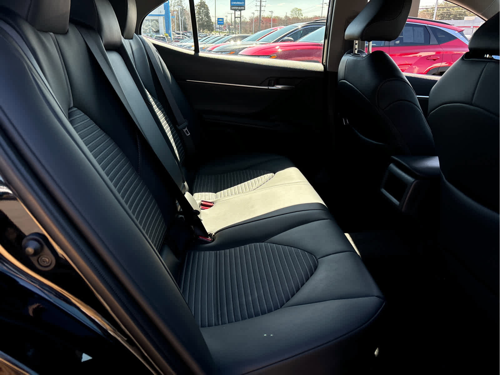 Used 2023 Toyota Camry SE w/ Cold Weather Package image 25