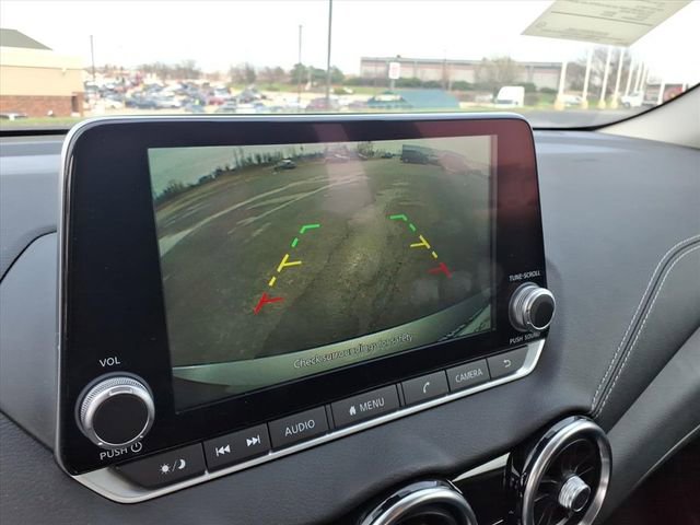 Certified 2025 Nissan Sentra SV image 10