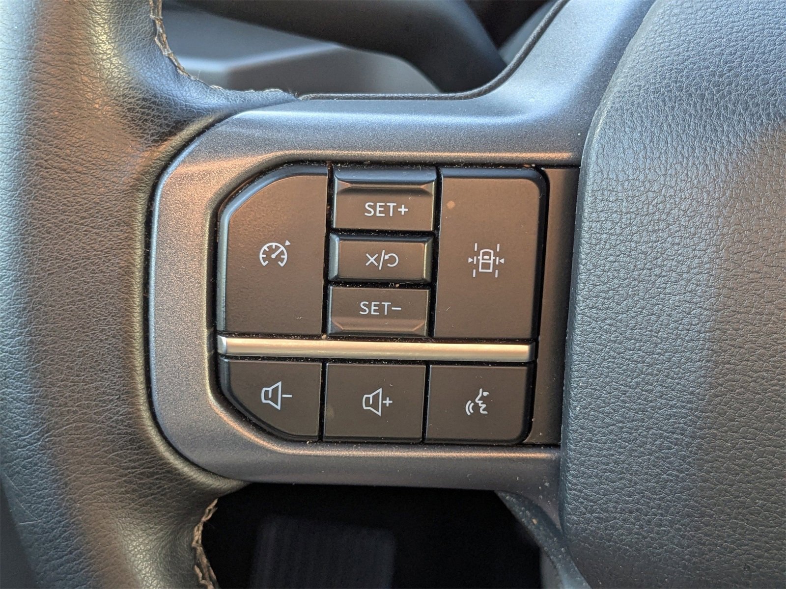 Used 2025 Ford F150 XLT w/ Equipment Group 301A Standard image 27