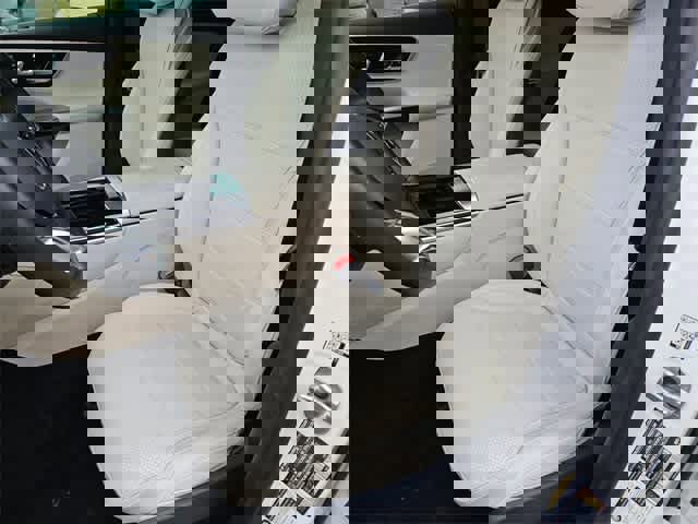 Used 2025 Mercedes-Benz GLC 300 GLC 300 image 15