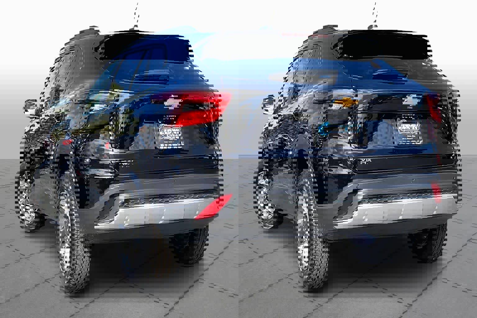 Certified 2024 Chevrolet Trax LT w/ Driver Confidence Package image 11