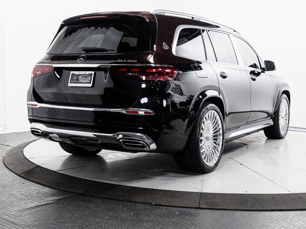 Used 2024 Mercedes-Benz Maybach GLS 600 4MATIC image 35