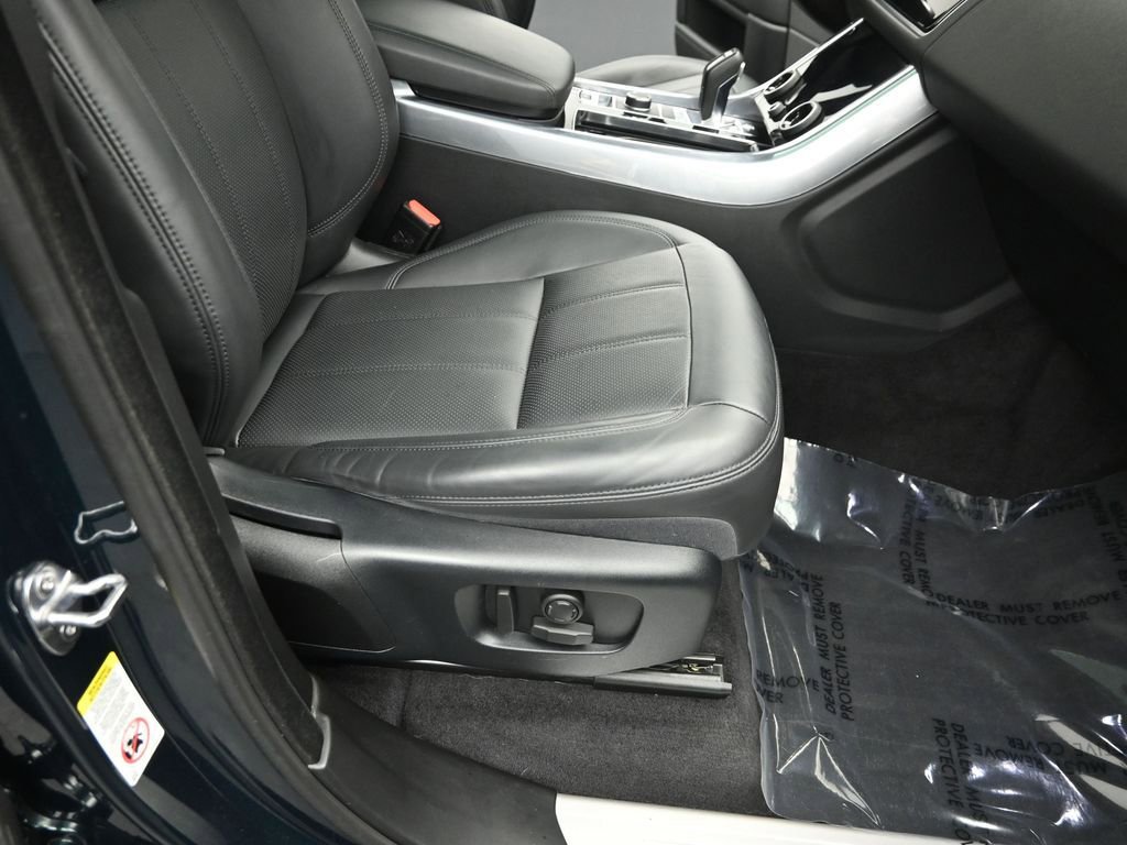 Used 2020 Land Rover Range Rover Sport HSE image 33