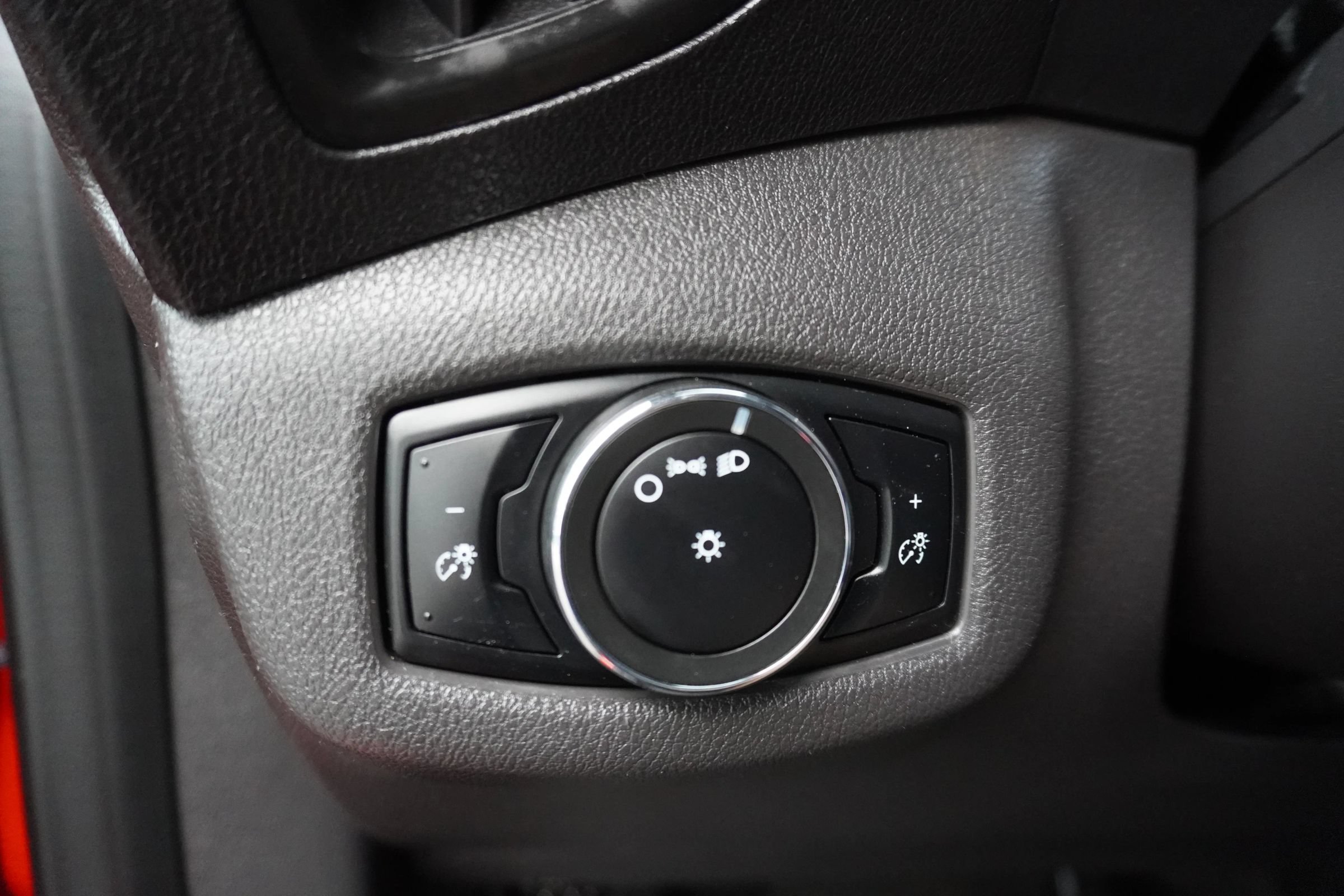 Used 2015 Ford Transit Connect XL FWD image 23