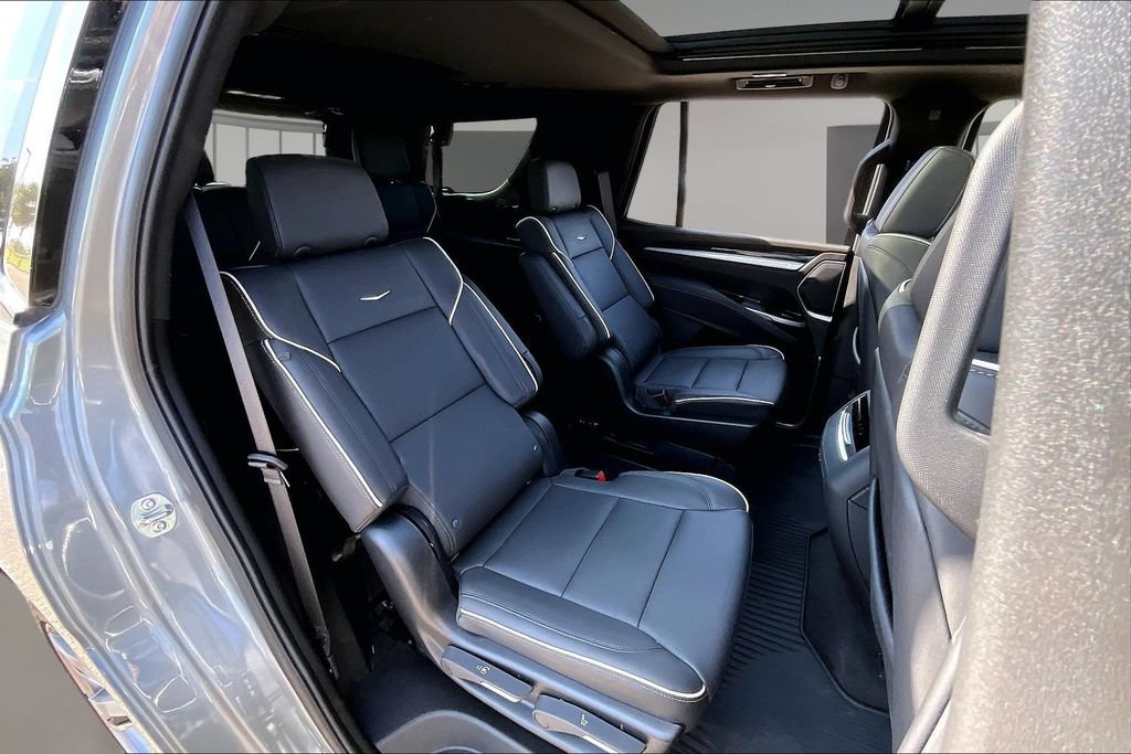 Used 2026 Cadillac Escalade Sport w/ Touring Package AWD/4WD image 29