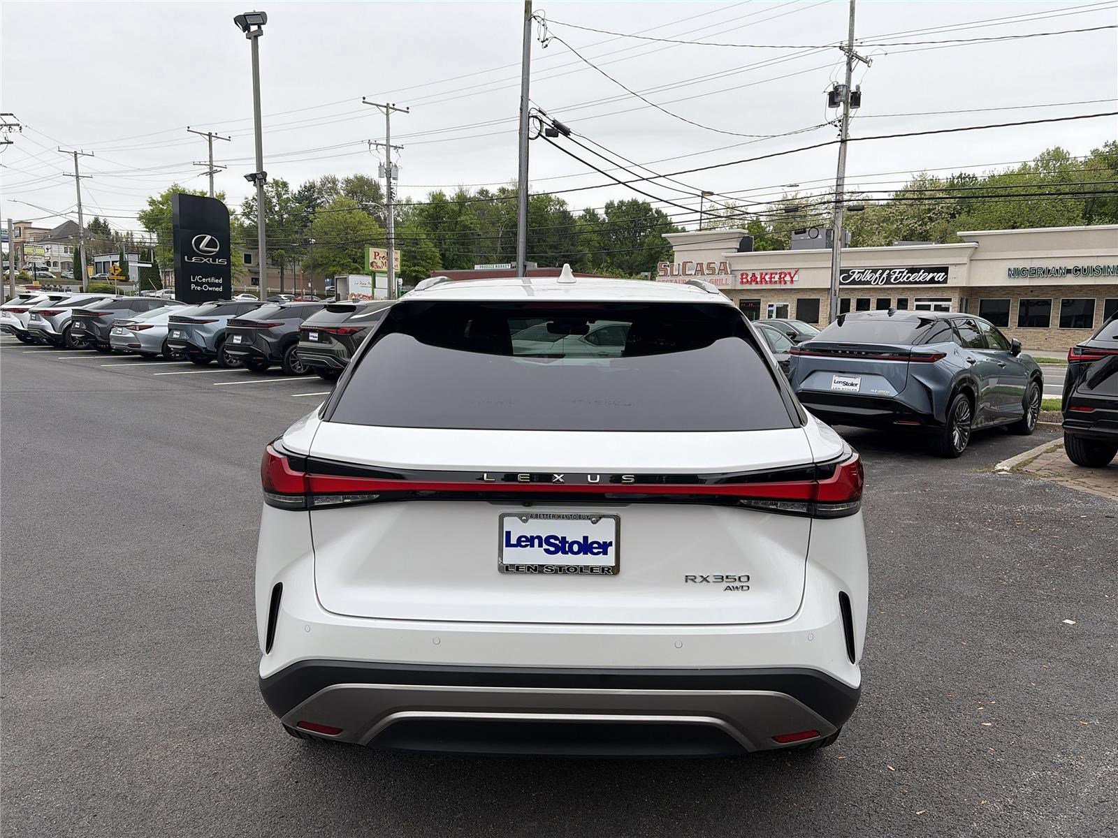 Used 2025 Lexus RX 350 Premium w/ Accessory Package AWD/4WD image 4