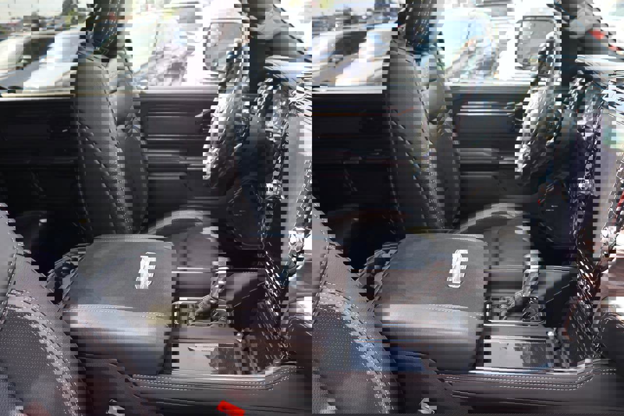 Used 2019 Chevrolet Express 2500 image 34