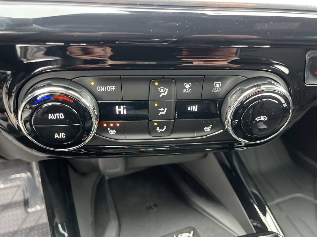 New 2026 Chevrolet Trax RS w/ Sunroof Package FWD image 18
