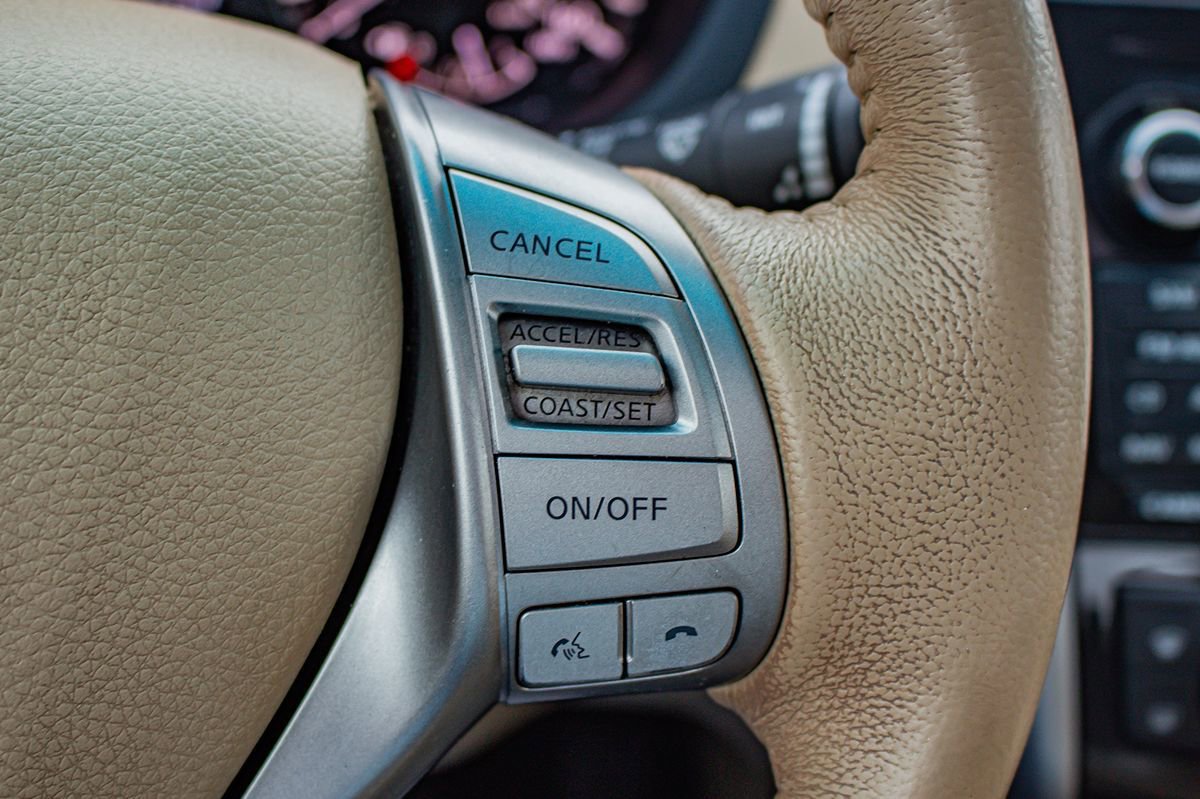 Used 2015 Nissan Altima 2.5 SL w/ Technology Package FWD image 26