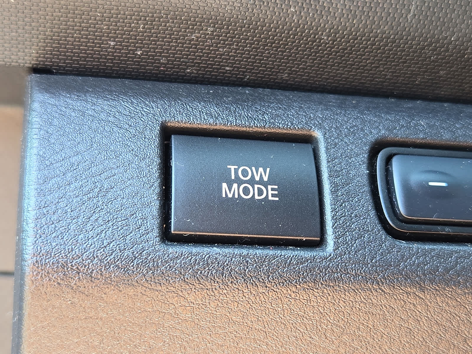 Used 2022 Nissan Frontier S AWD/4WD image 28