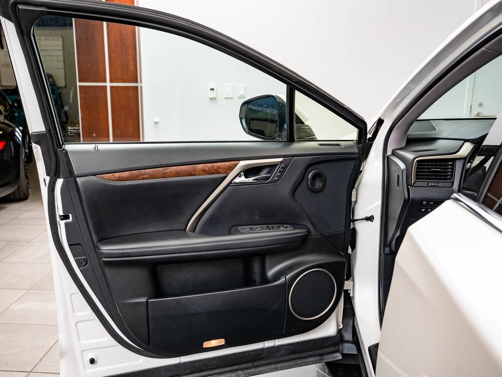 Used 2022 Lexus RX 350L Premium w/ Premium Package AWD/4WD image 27