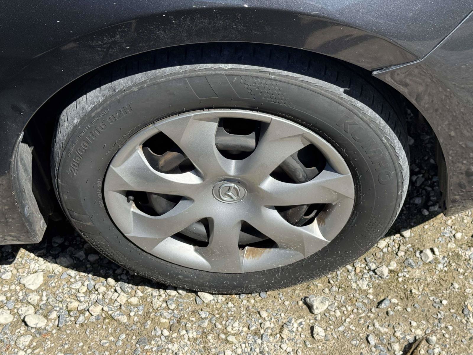 Used 2015 MAZDA MAZDA3 i SV FWD image 5