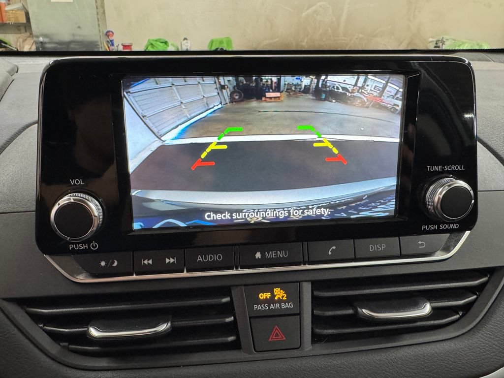 Used 2024 Nissan Altima 2.5 S FWD image 21
