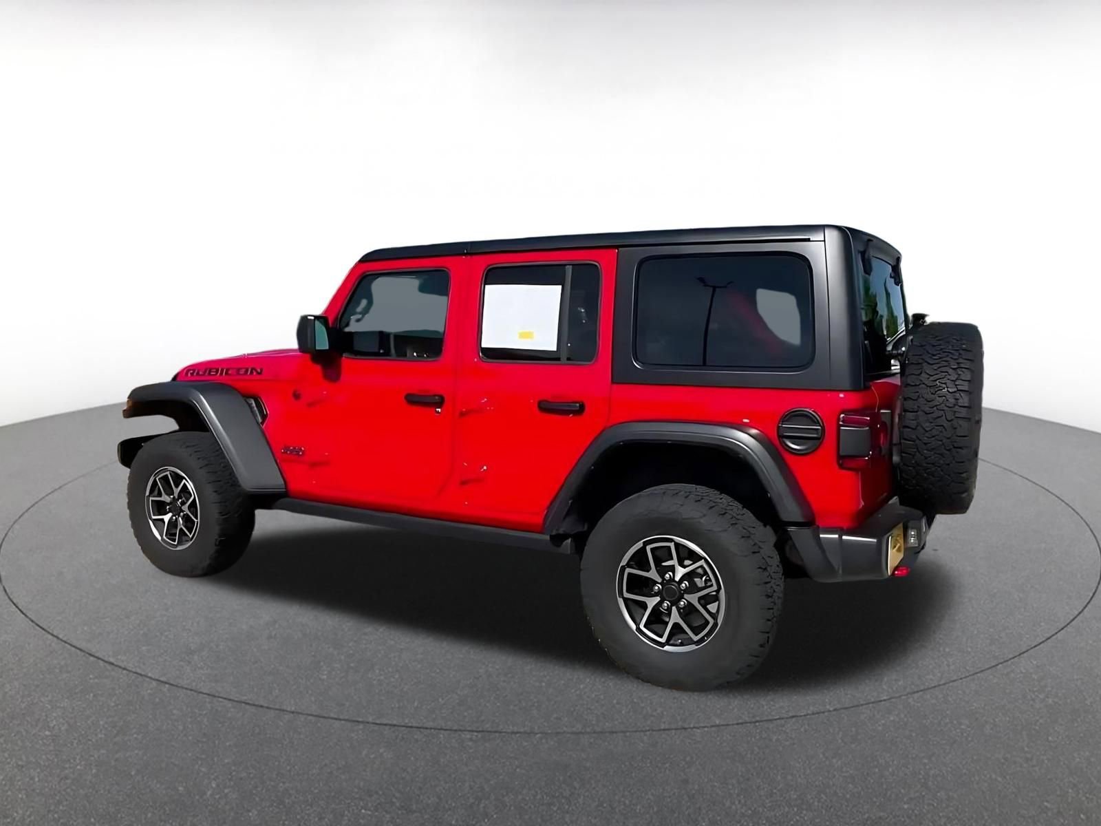 Used 2025 Jeep Wrangler Unlimited Rubicon AWD/4WD image 10