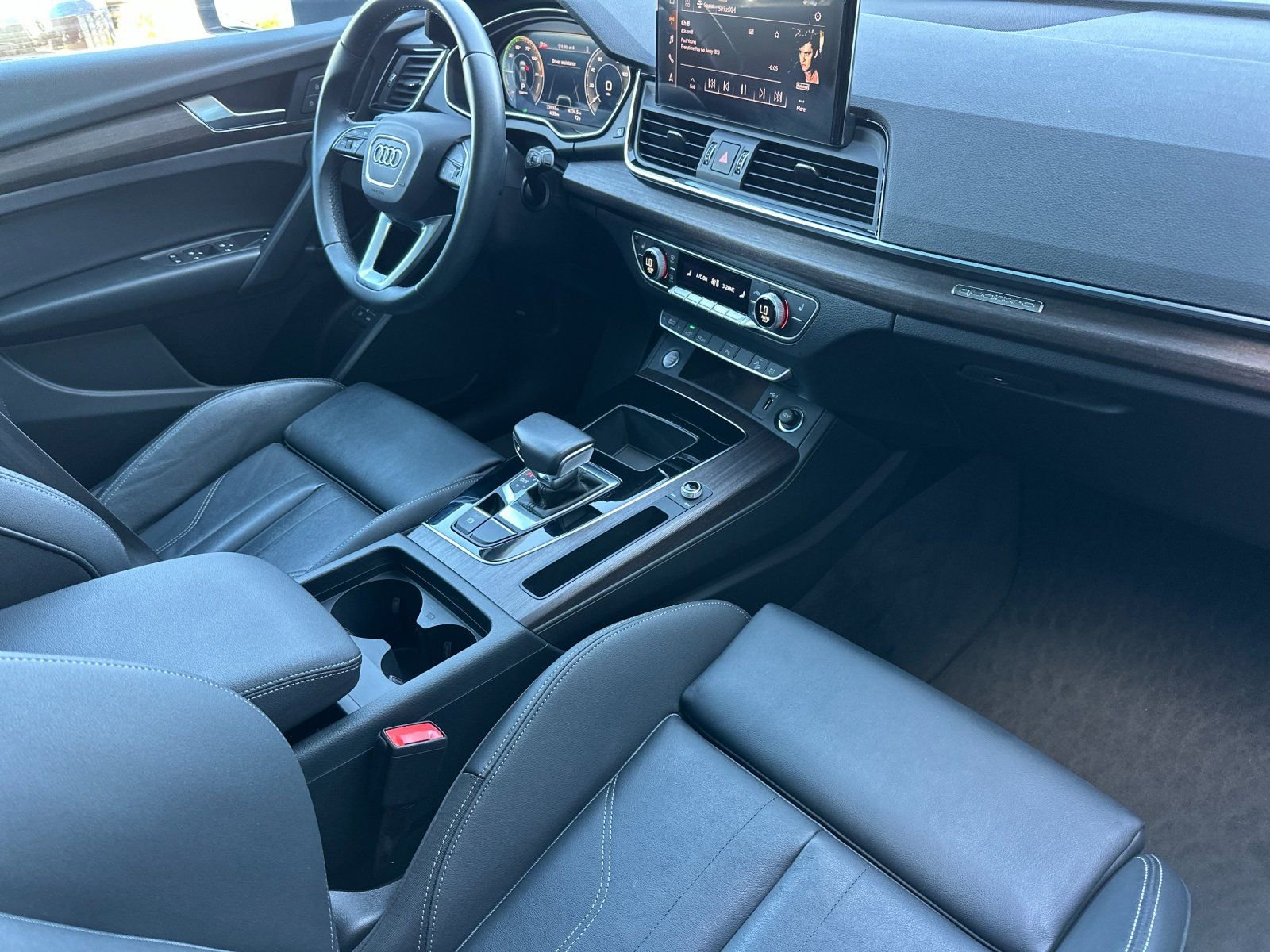 Used 2023 Audi Q5 e Premium AWD/4WD image 17