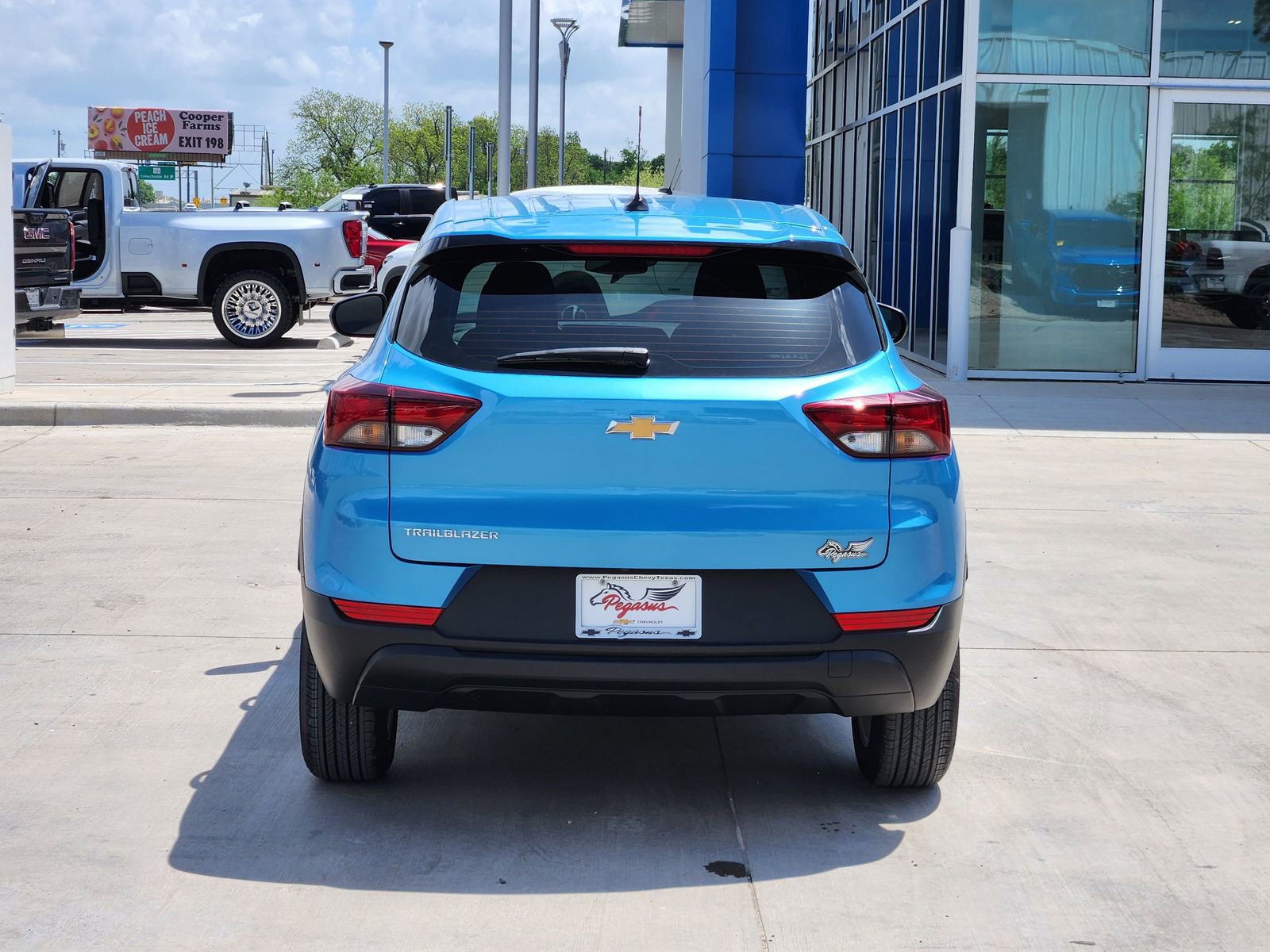 New 2026 Chevrolet TrailBlazer LS image 8
